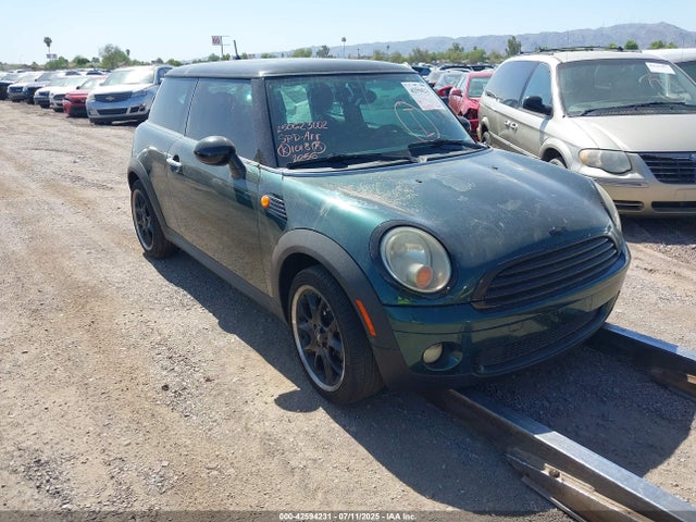 2010 MINI COOPER 
