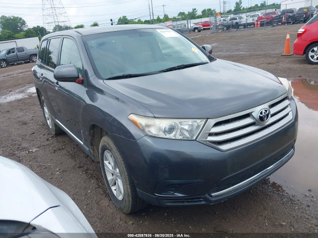 2013 TOYOTA HIGHLANDER 