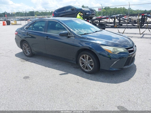 2016 TOYOTA CAMRY SE