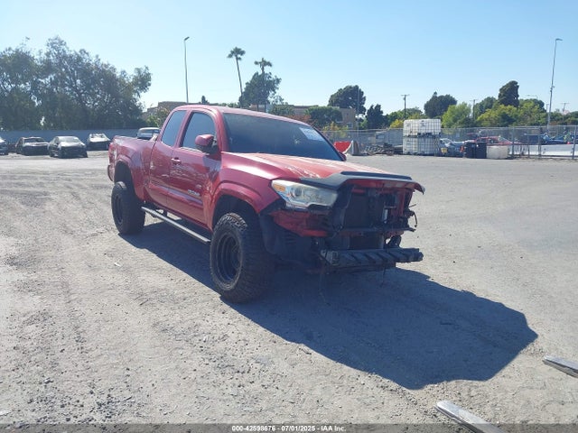2017 TOYOTA TACOMA SR