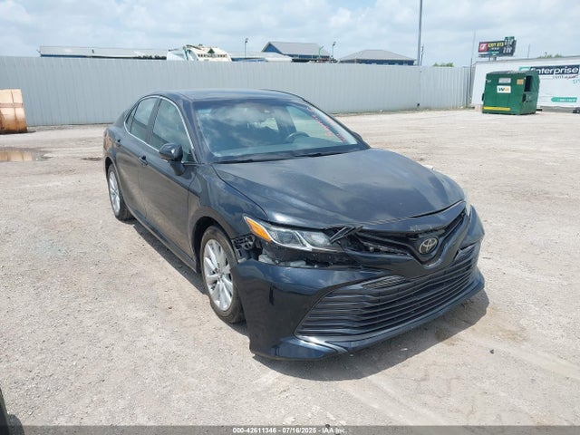 2018 TOYOTA CAMRY LE