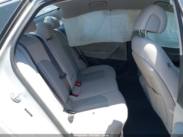 HYUNDAI SONATA SE - 8