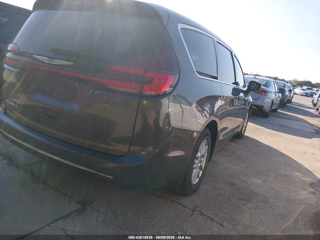 2023 CHRYSLER PACIFICA TOURING L 4