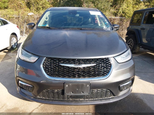 2023 CHRYSLER PACIFICA TOURING L 6