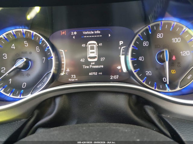 2023 CHRYSLER PACIFICA TOURING L 7