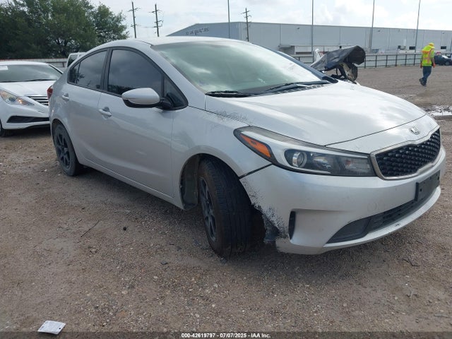 2017 KIA FORTE LX/S