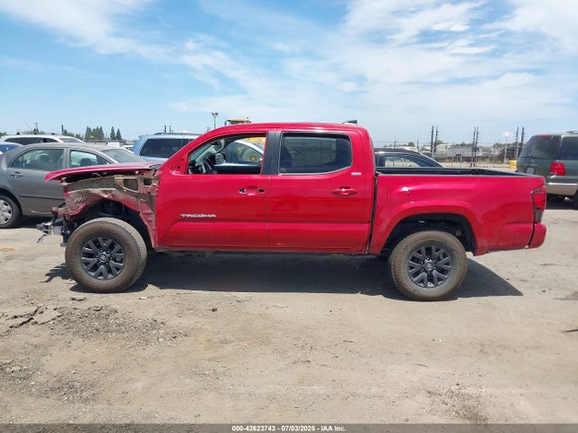 2022 TOYOTA TACOMA SR5 V6 15