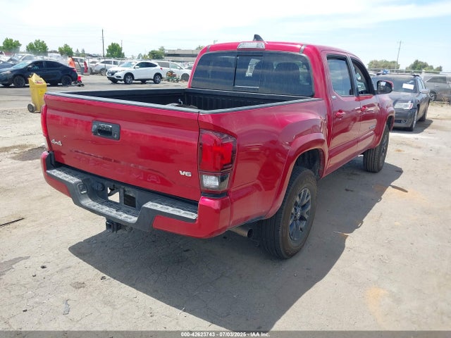 2022 TOYOTA TACOMA SR5 V6 4