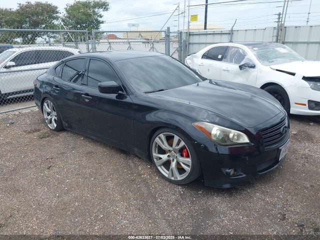 2011 INFINITI M37 