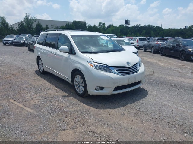2017 TOYOTA SIENNA LIMITED PREMIUM 7 PASSENGER