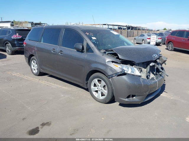 2013 TOYOTA SIENNA L V6 7 PASSENGER