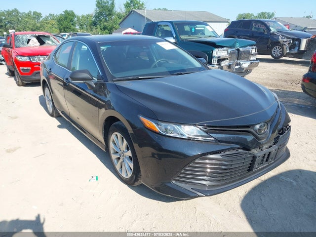 2018 TOYOTA CAMRY LE