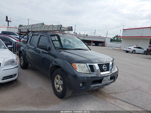 2013 NISSAN FRONTIER SV