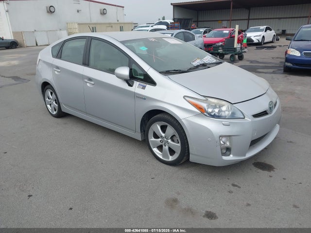 2010 TOYOTA PRIUS V