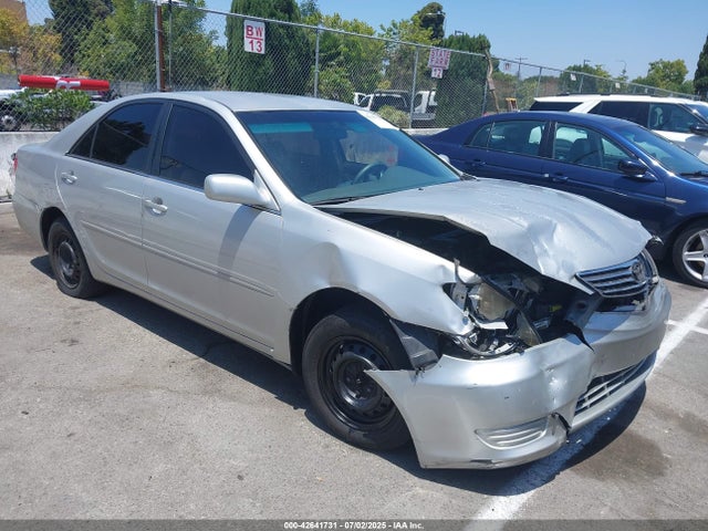 2005 TOYOTA CAMRY LE