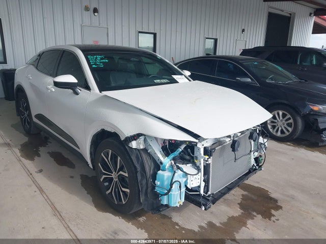 2024 TOYOTA CROWN LIMITED