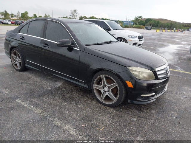 2011 MERCEDES-BENZ C 300 LUXURY/SPORT