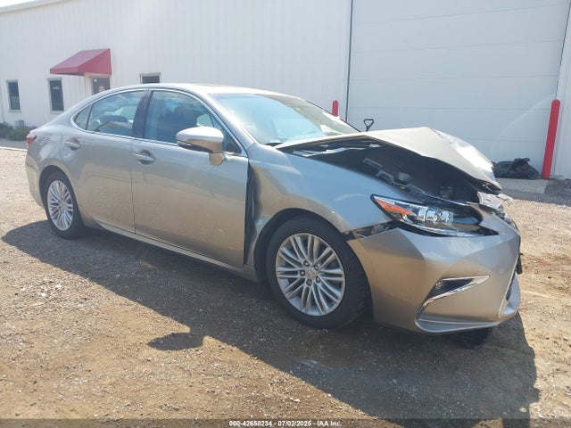 2017 LEXUS ES 