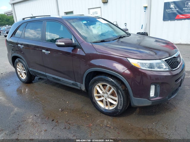 2014 KIA SORENTO LX