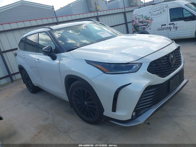 2024 TOYOTA HIGHLANDER XSE