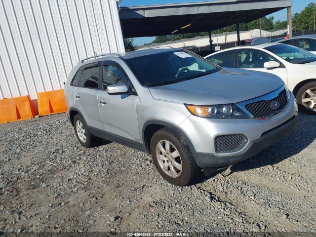 2013 KIA SORENTO LX V6