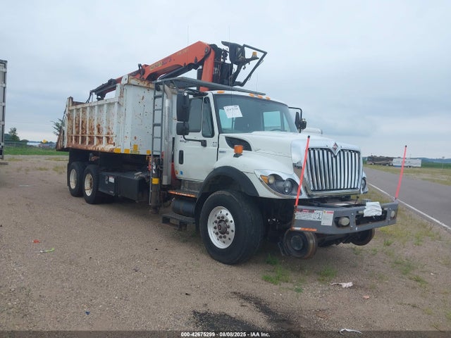 2011 INTERNATIONAL 7000 7500