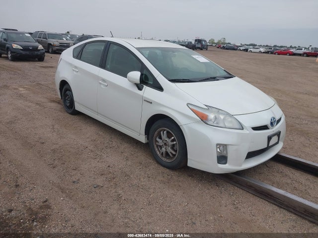 2011 TOYOTA PRIUS THREE