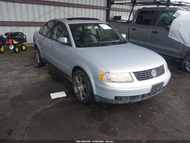 1999 VOLKSWAGEN PASSAT GLS