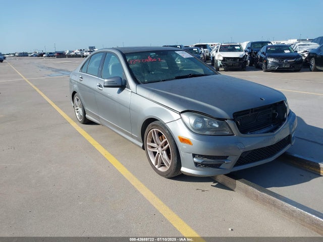 2013 MERCEDES-BENZ C 250 LUXURY/SPORT