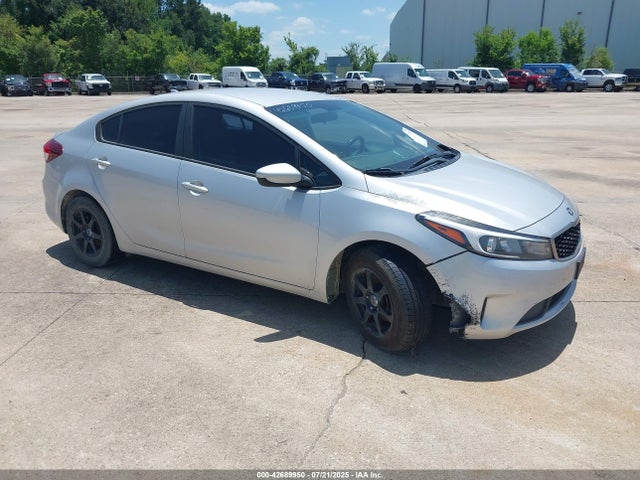 2017 KIA FORTE LX