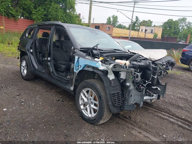 2023 JEEP GRAND CHER LAREDO 4X4