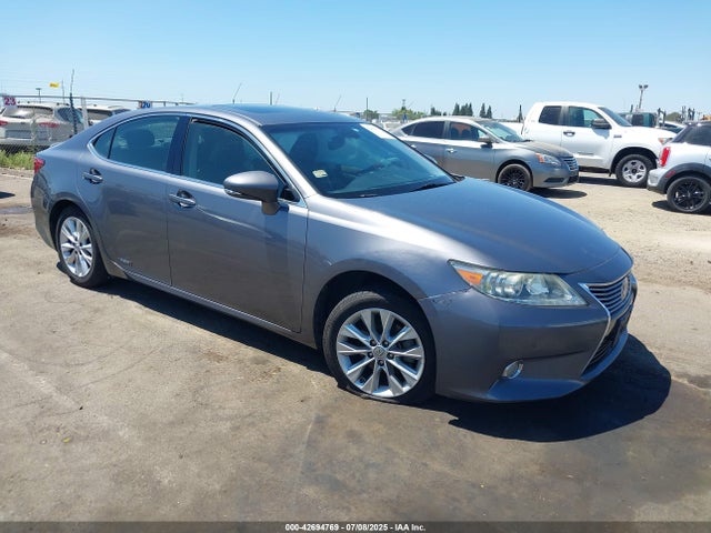 2013 LEXUS ES 300H 