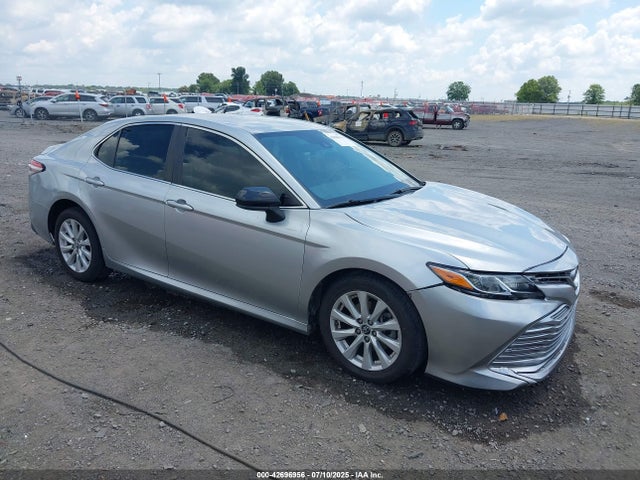 2018 TOYOTA CAMRY LE