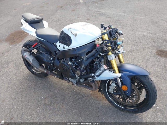 2021 SUZUKI GSX 