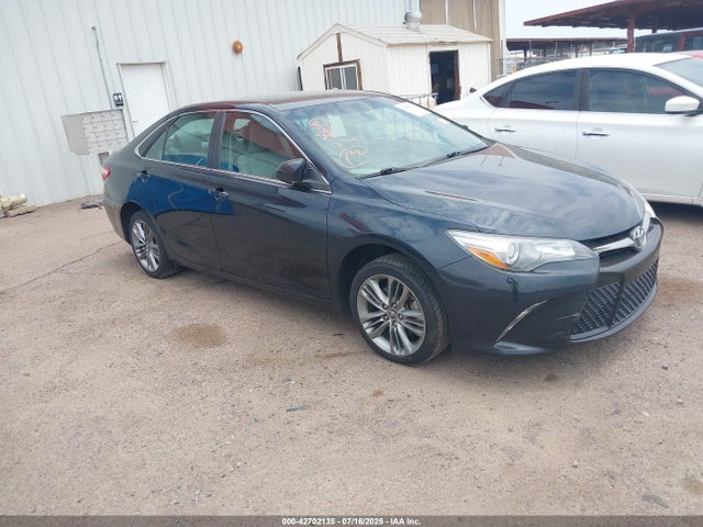 2016 TOYOTA CAMRY SE