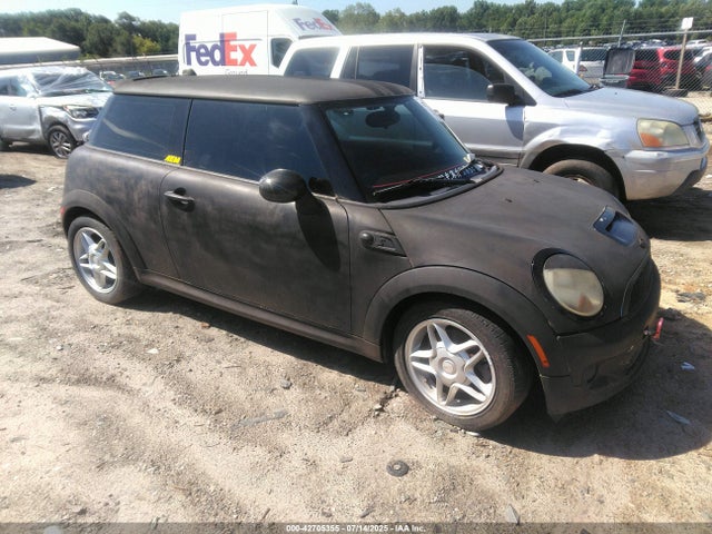 2009 MINI COOPER 