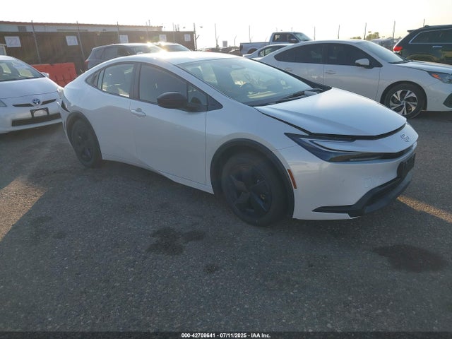 2025 TOYOTA PRIUS LE