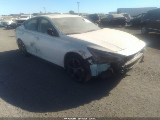 2023 NISSAN ALTIMA SR FWD