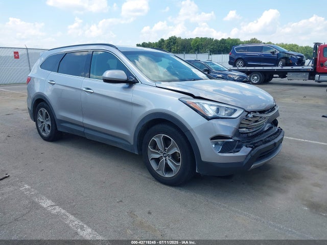 2016 HYUNDAI SANTA FE SE