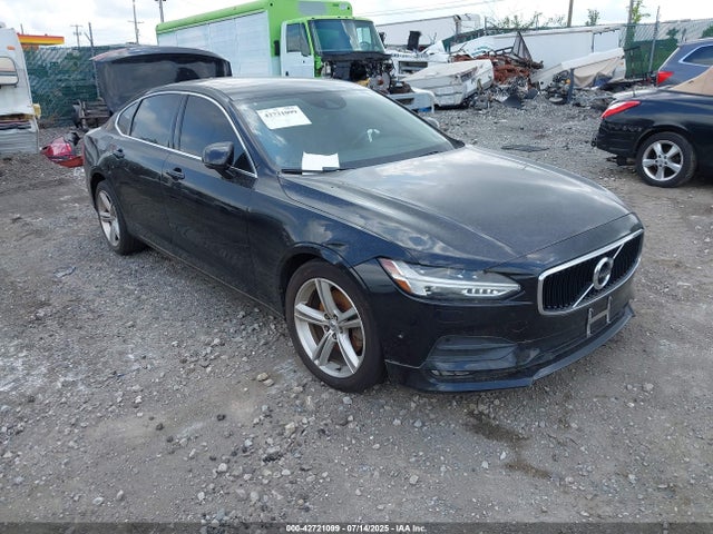 2018 VOLVO S90 T5 MOMENTUM
