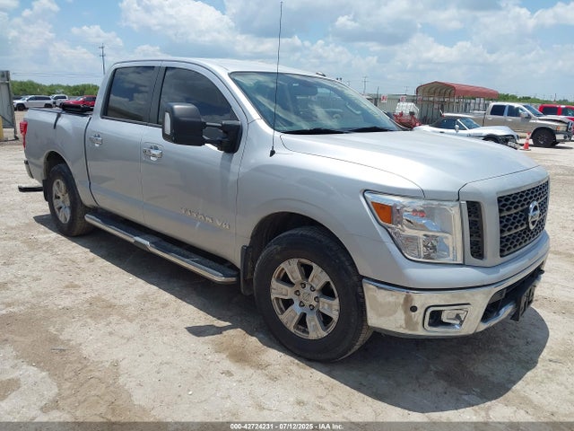 2019 NISSAN TITAN SV