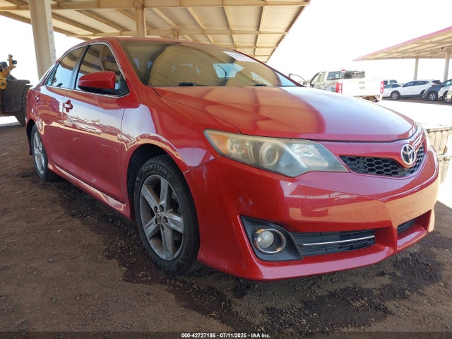 2012 TOYOTA CAMRY SE