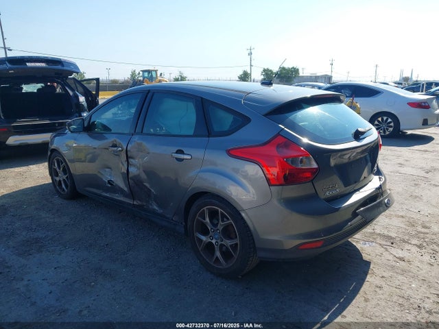 FORD FOCUS SE - 3