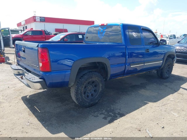 CHEVROLET SILVERADO 1500 LS - 4