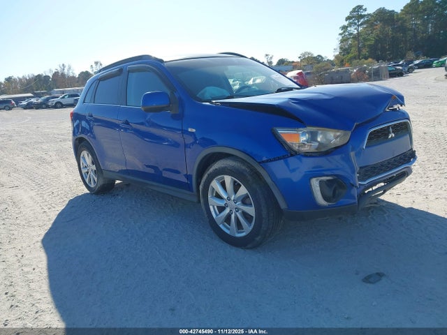 2015 MITSUBISHI OUTLANDER SE