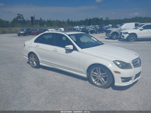 2013 MERCEDES-BENZ C 250 LUXURY/SPORT