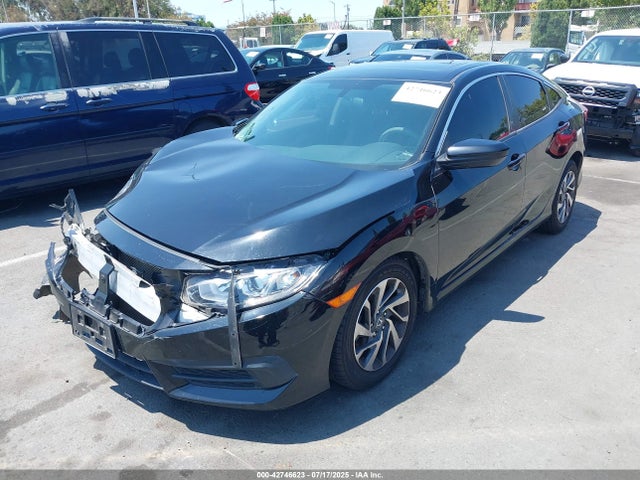2018 Honda CIVIC EX — фото 2