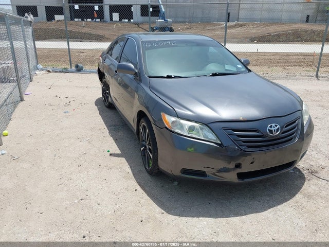 2009 TOYOTA CAMRY LE
