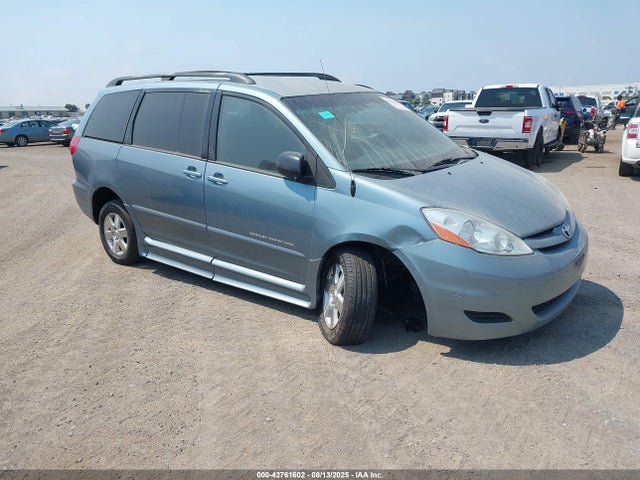 2008 TOYOTA SIENNA LE