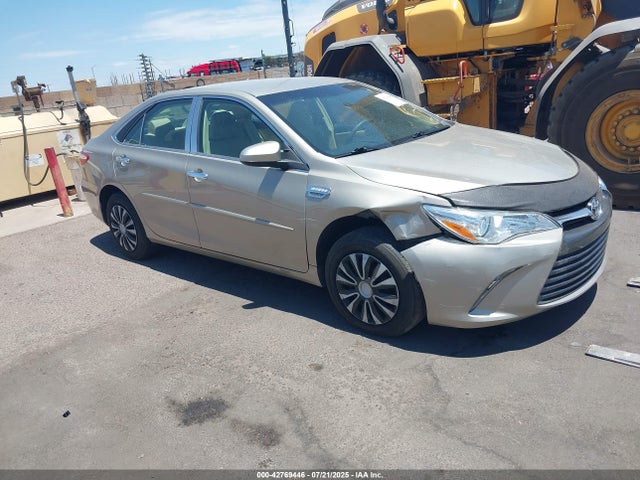 2016 TOYOTA CAMRY LE